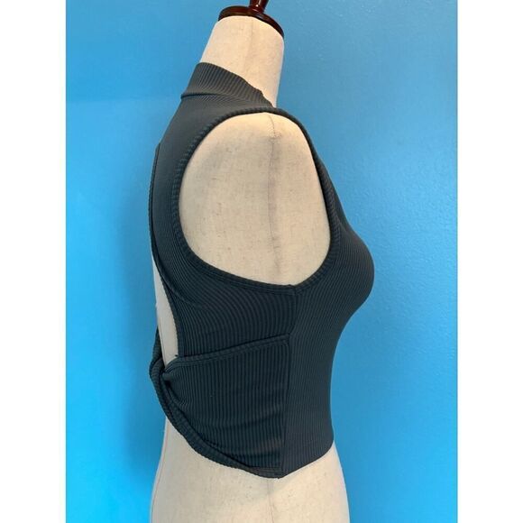 NWOT Spiritual Gangster Open Back Sleeveless Top Ribbed Knit Cropped Gray XS/S - Picture 2 of 4